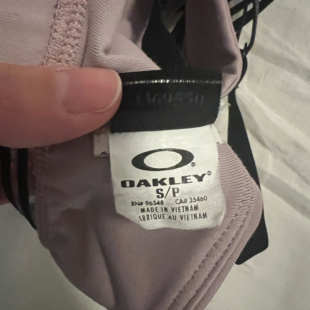 Oakley Sports Bra - Picture 3 of 3